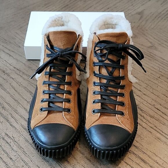 Balenciaga size 38 or 8 shearling fur suede Hightop sneaker HOsT PiCk🤎 - Picture 2 of 11